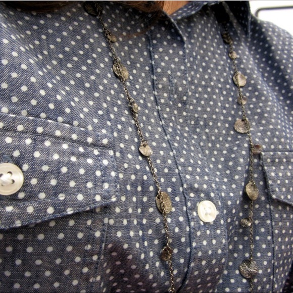 Women's Old Navy Blue White Polk a Dot Chambray Button Up Medium - Picture 3 of 4